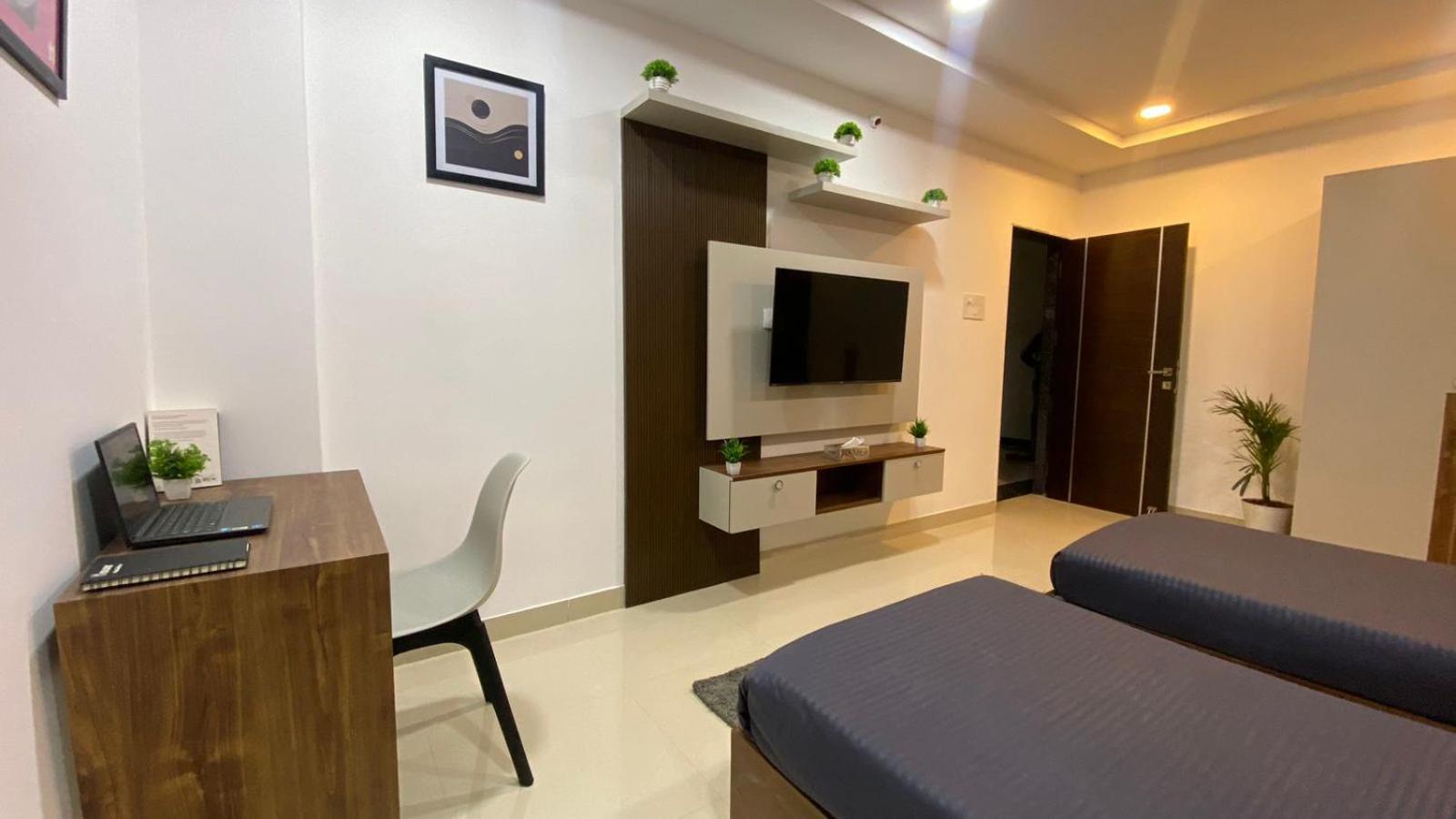 היידראבד Housr 78 Madhapur Hitech City Near Yashoda Hospital מראה חיצוני תמונה