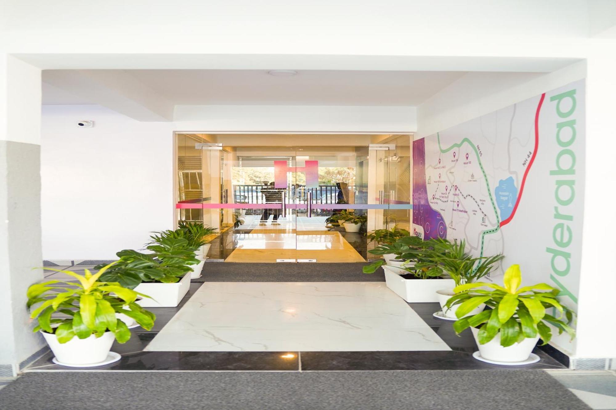 היידראבד Housr 78 Madhapur Hitech City Near Yashoda Hospital מראה חיצוני תמונה